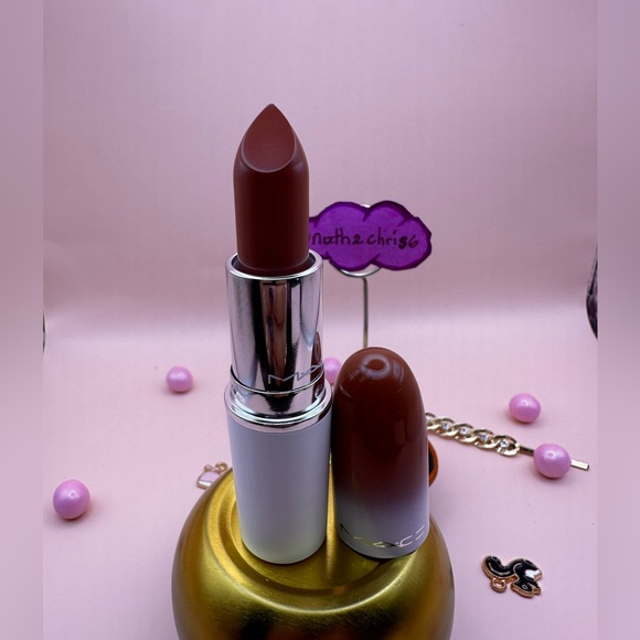 Mac Cosmetics Lusterglass Sheer-Shine Lipstick in Hug Me New - Picture 2 of 11